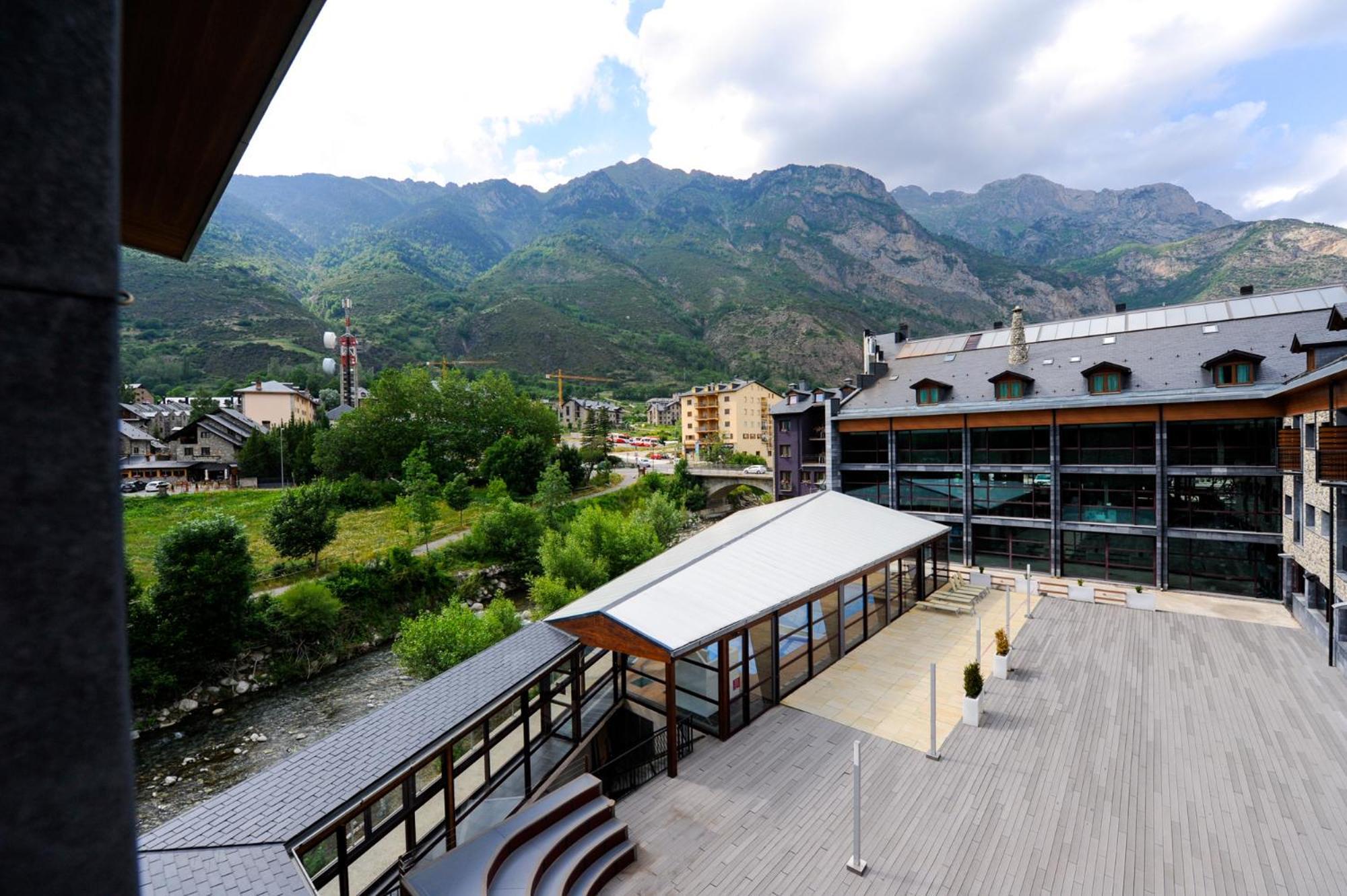 Sommos Hotel Aneto Benasque Zewnętrze zdjęcie