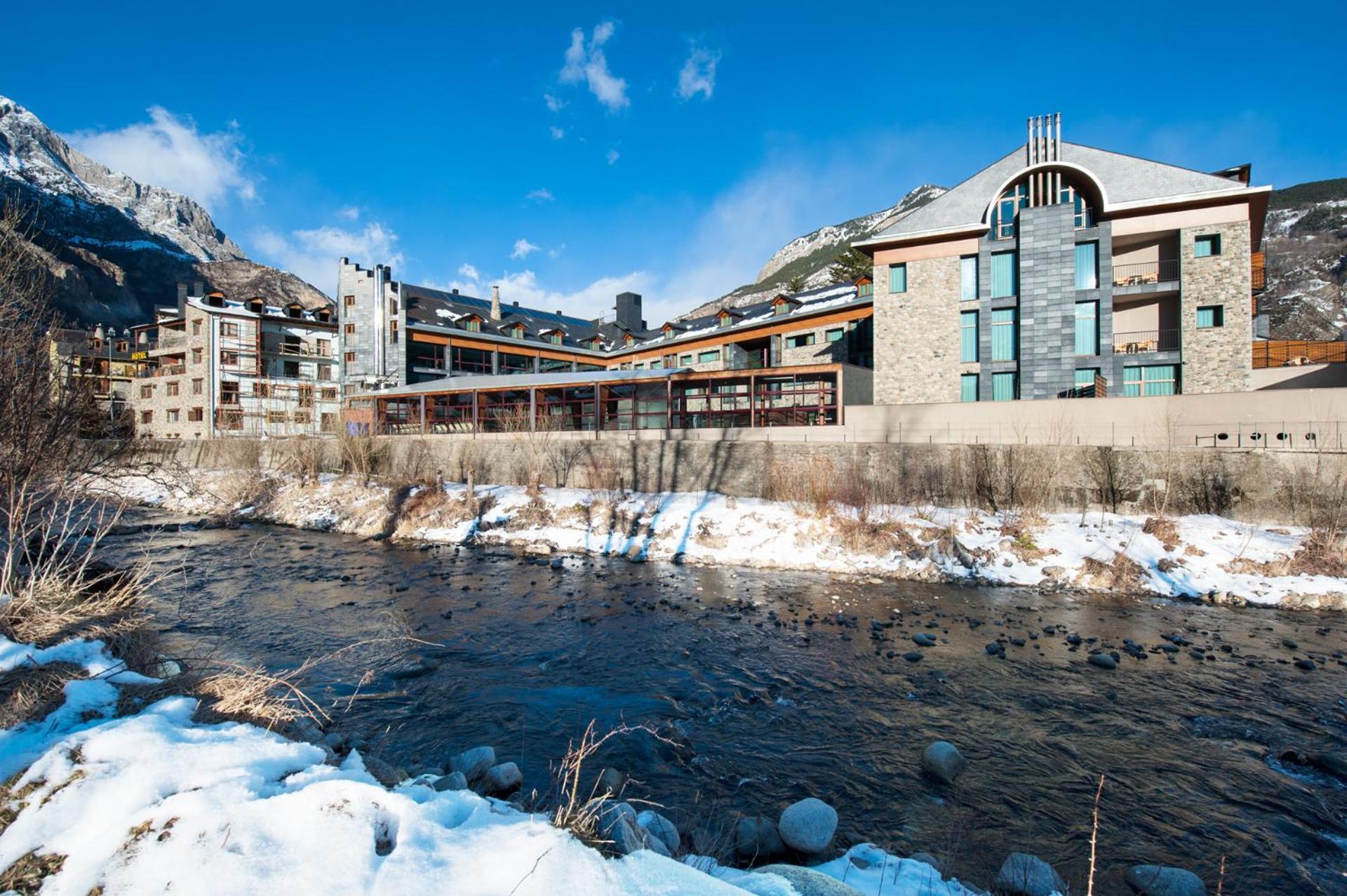 Sommos Hotel Aneto Benasque Zewnętrze zdjęcie